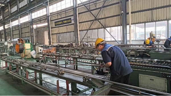 太阳能推杆一般用什么材质的不锈钢管比较好