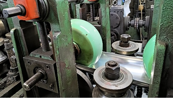 新能源电池行业不锈钢管应用在哪里