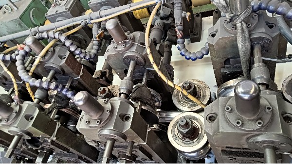 想要液冷中心系统稳定运行，不锈钢焊管起了什么作用