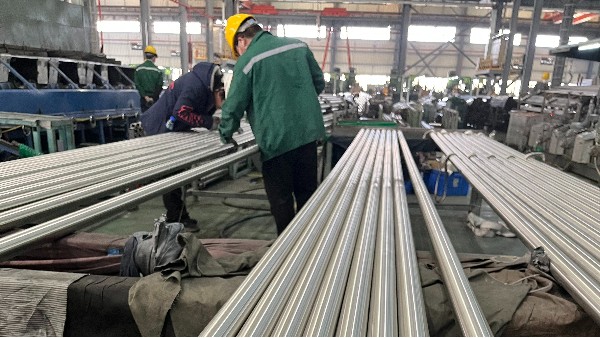 装饰管的“表面文章”：从家居到建筑，如何兼顾美观与耐久？